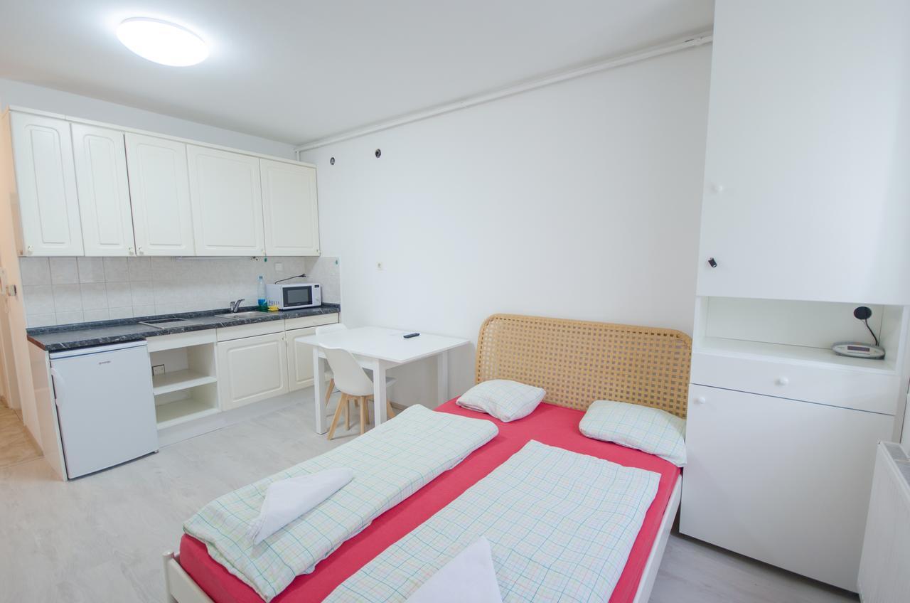 Apartment Trzaska With Free Parking Ljubljana Exterior photo
