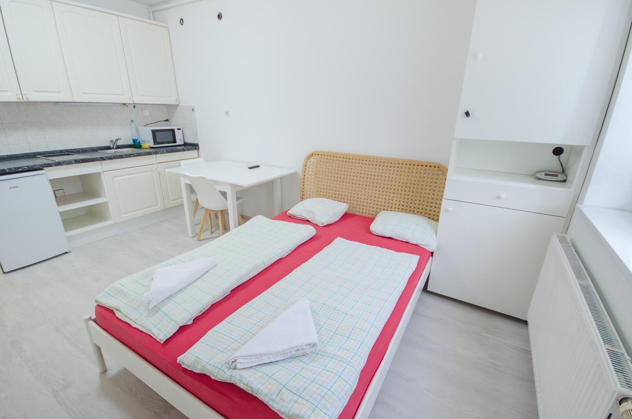 Apartment Trzaska With Free Parking Ljubljana Exterior photo